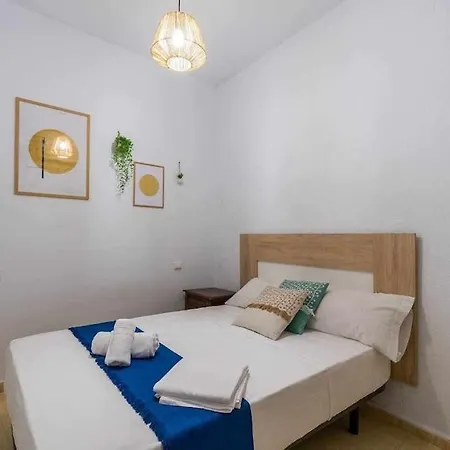 Santa Faz 1 Dcha 3 Camas Dobles Apartmán *